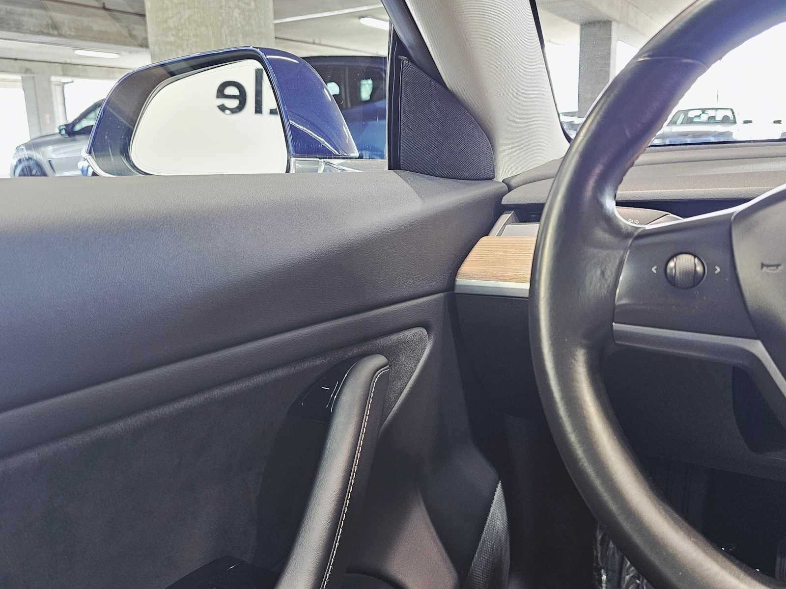 Thumbnail: 2018 Tesla Model 3 - 24