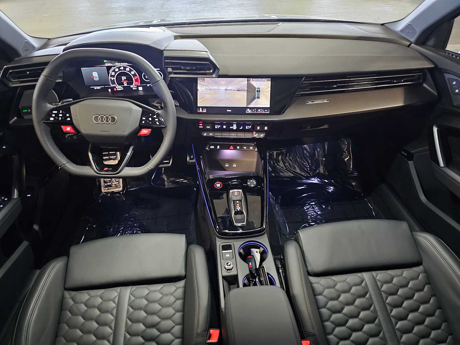 Thumbnail: 2025 Audi RS 3 - 10