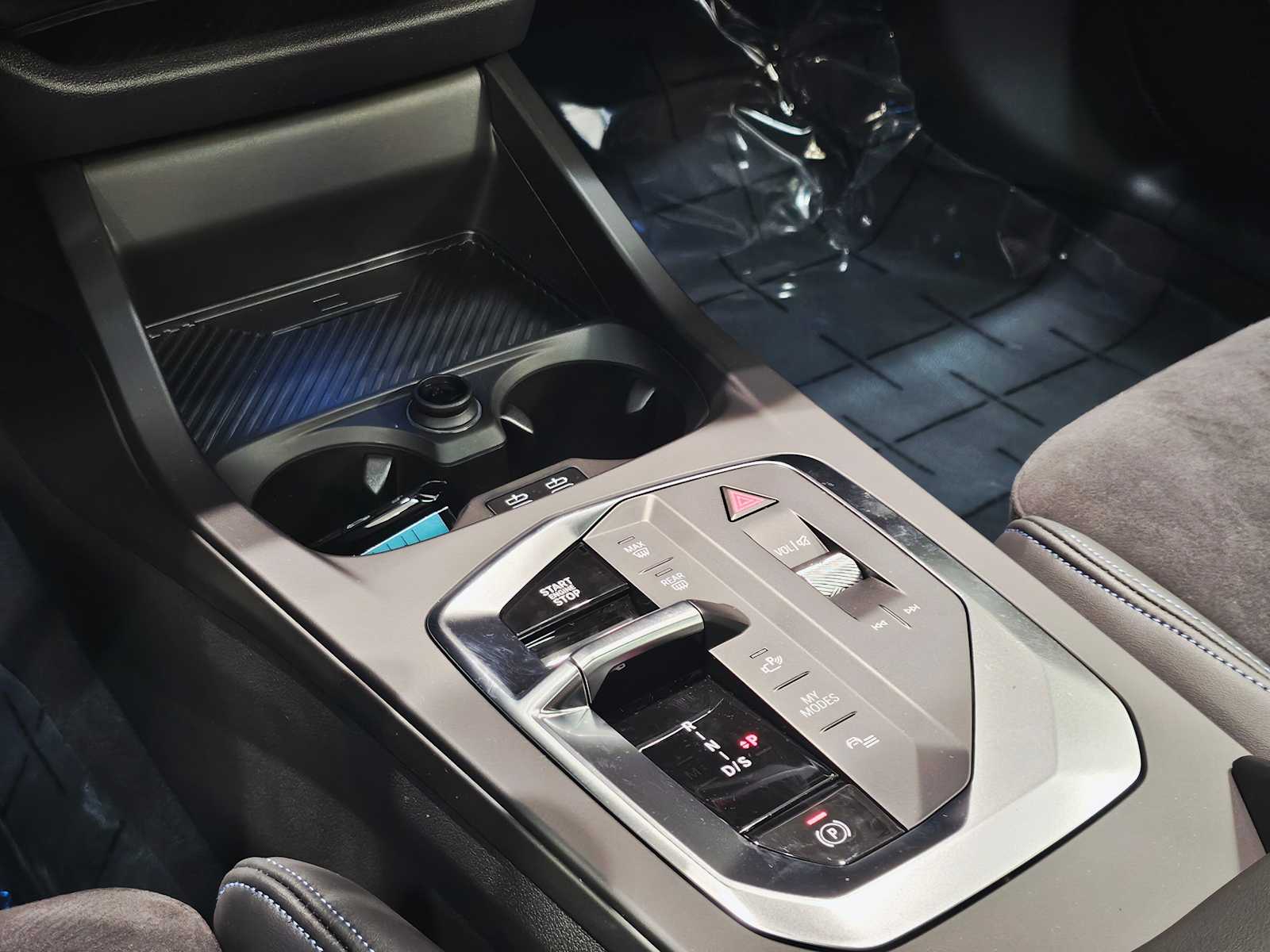 Thumbnail: 2025 BMW 2 Series - 16