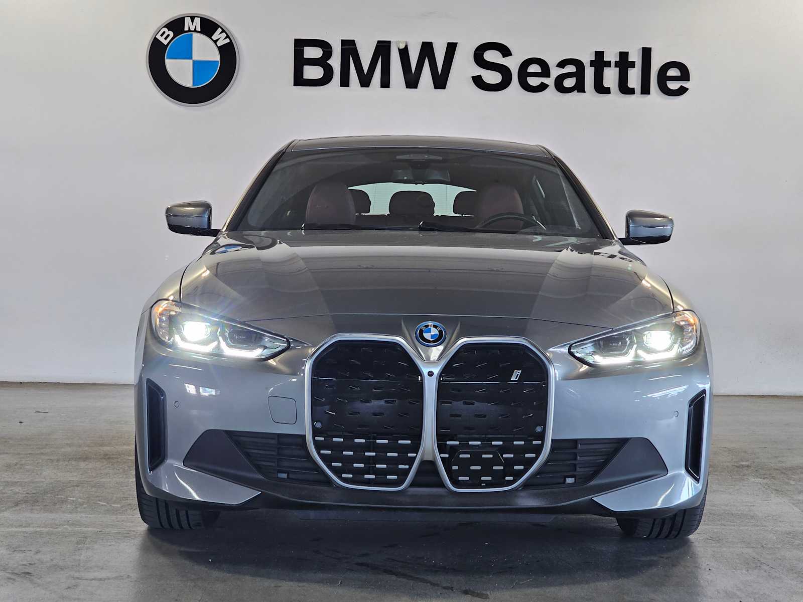 Thumbnail: 2023 BMW i4 - 6