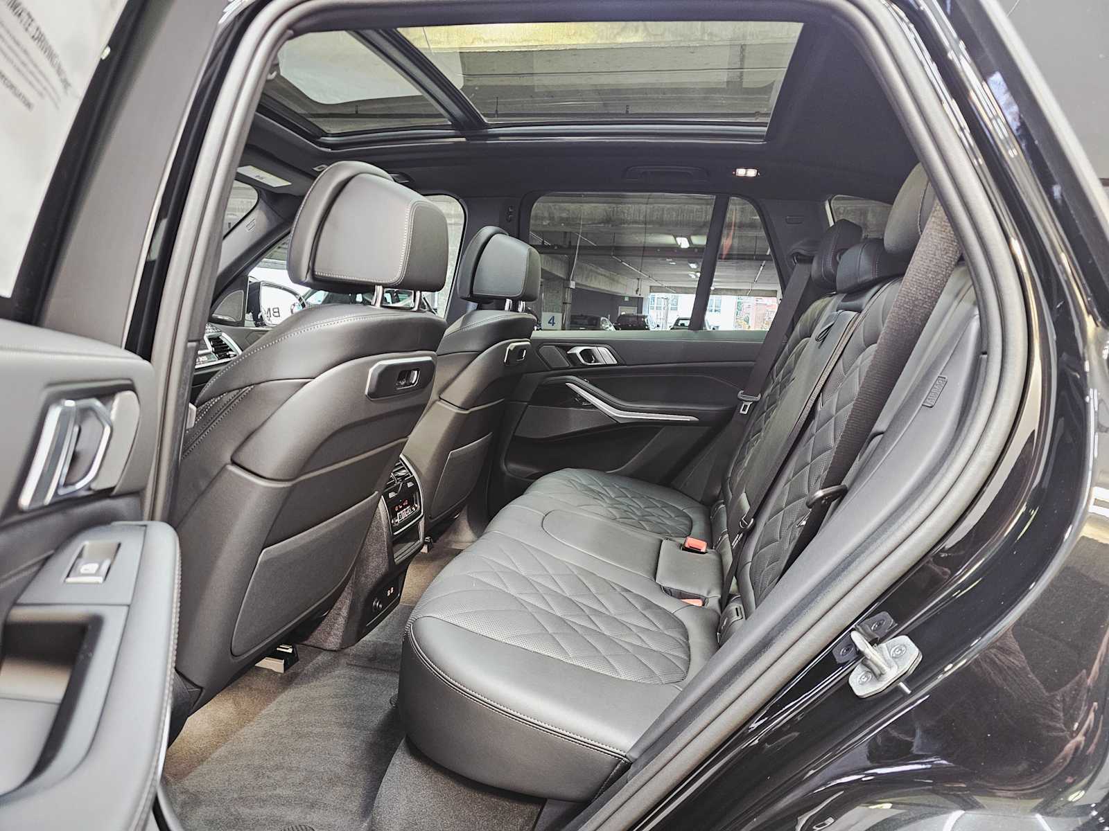 Thumbnail: 2026 BMW X5 - 25