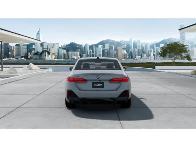Thumbnail: 2026 BMW 5 Series - 5