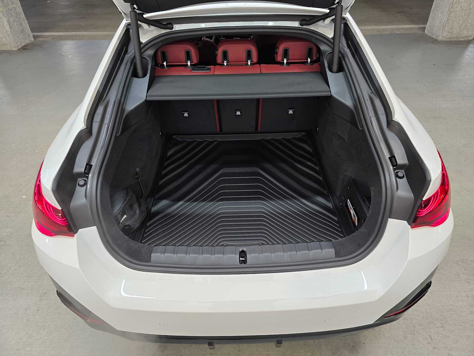 Thumbnail: 2026 BMW 4 Series - 33