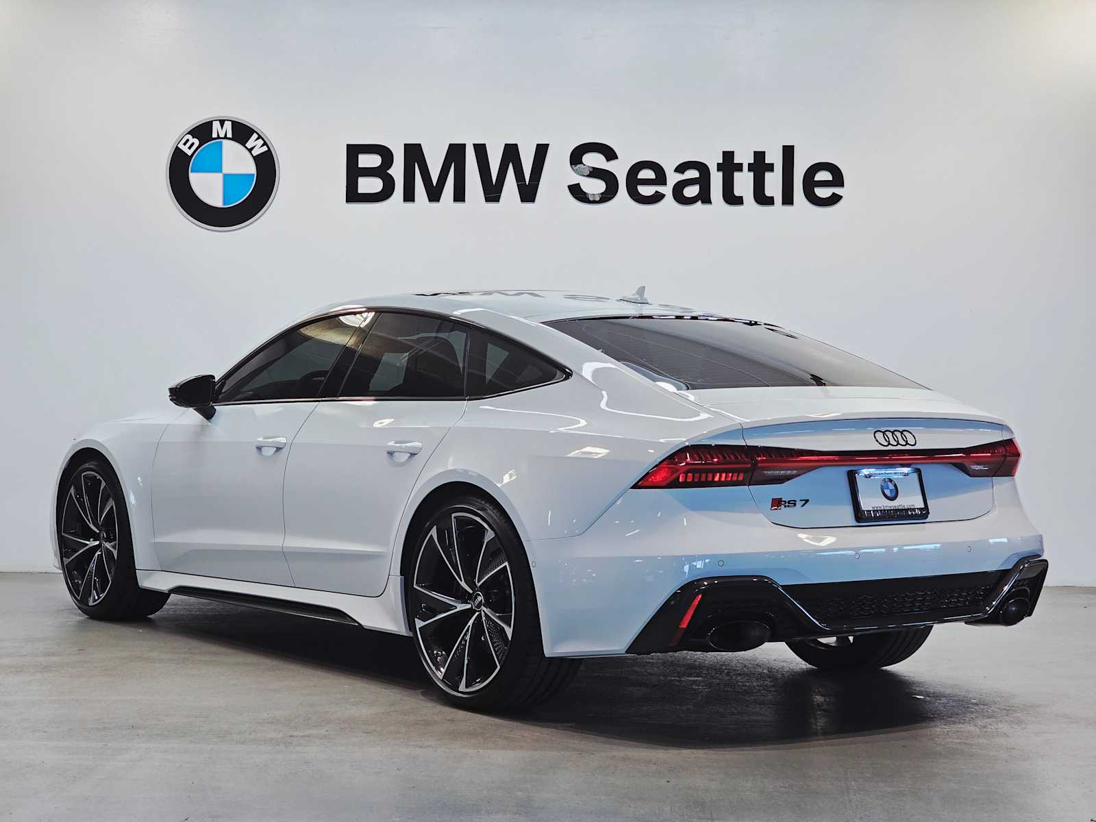Thumbnail: 2023 Audi RS 7 - 4