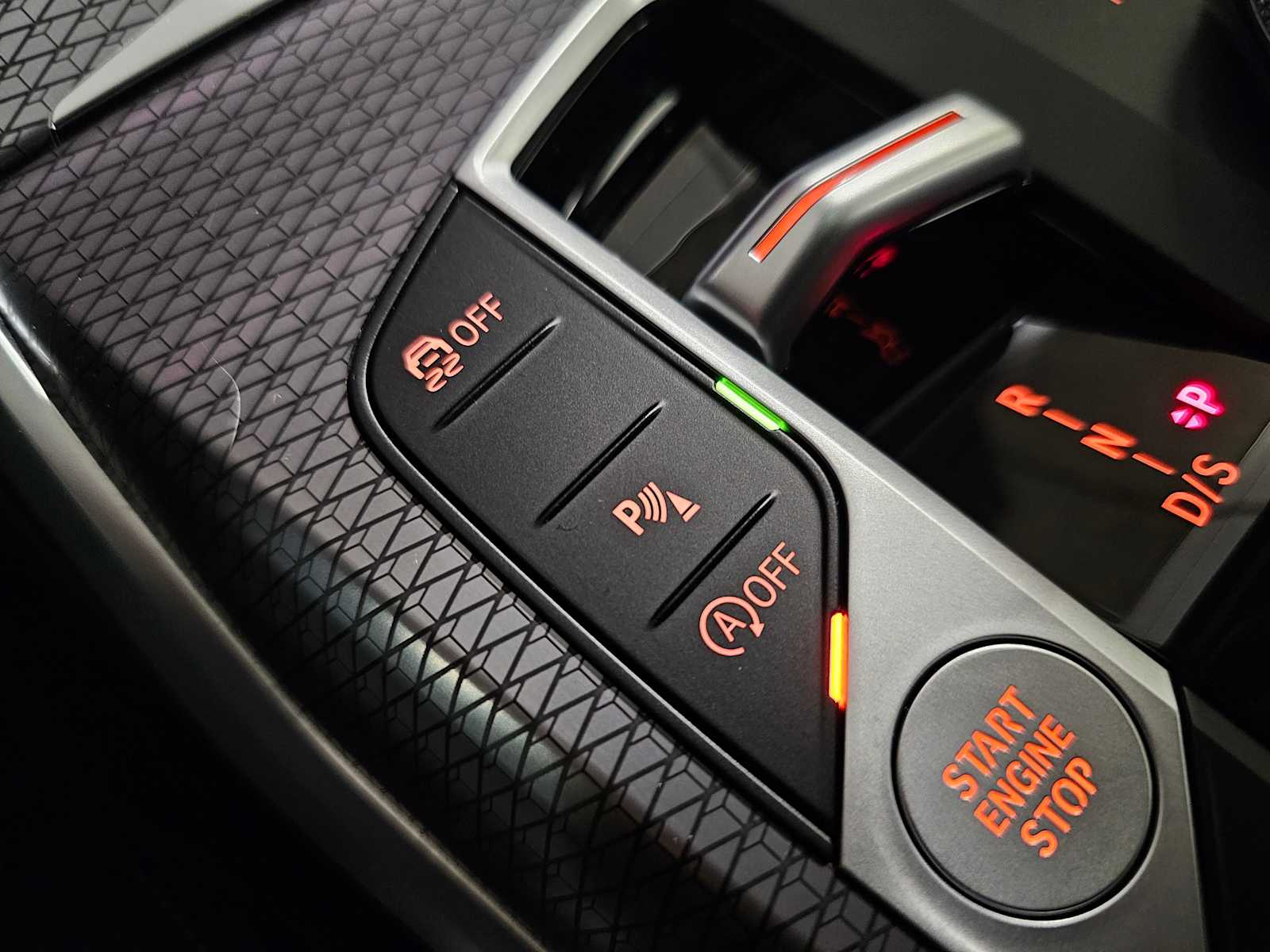 Thumbnail: 2025 BMW 3 Series - 27