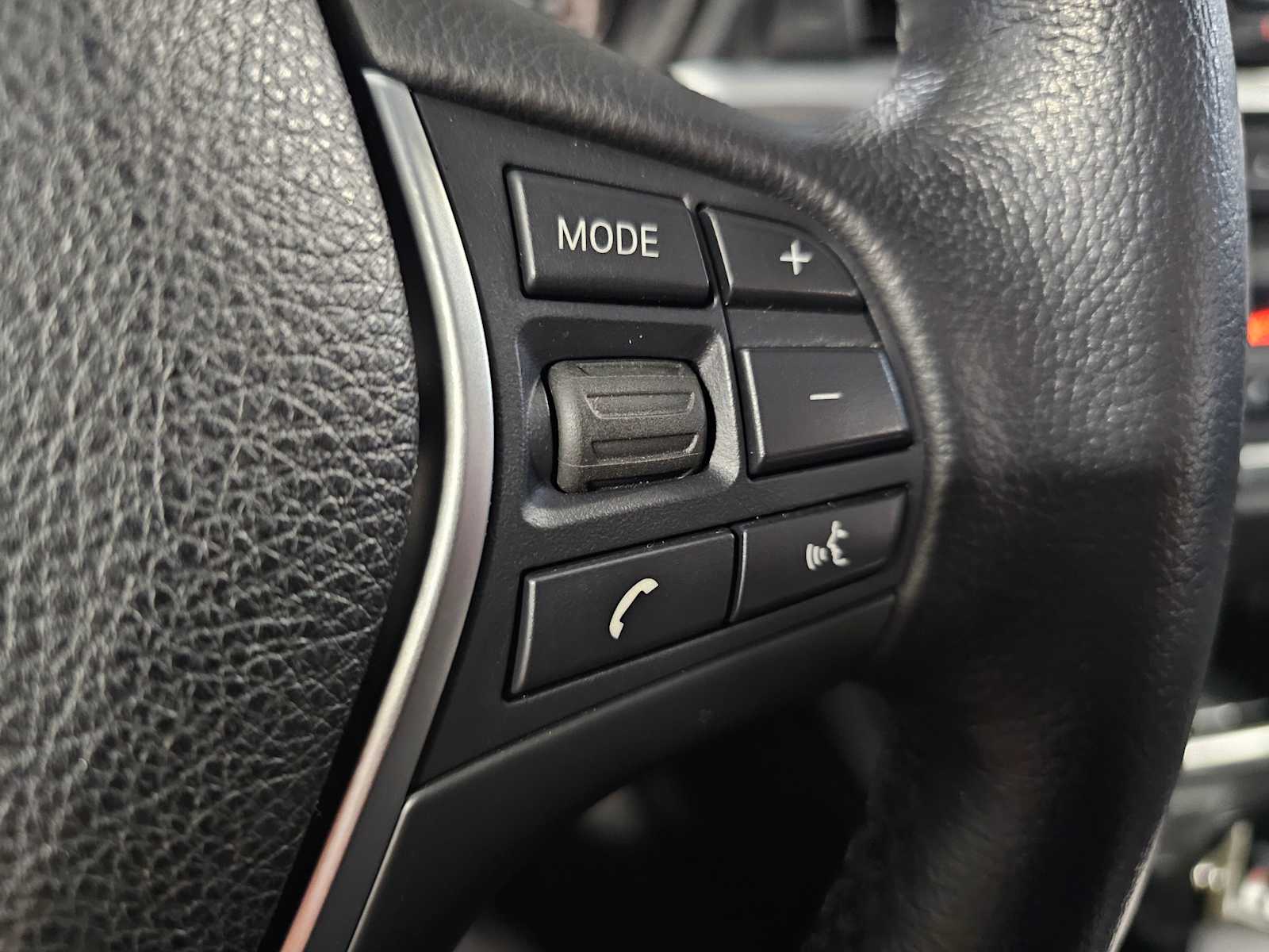 Thumbnail: 2015 BMW 3 Series - 22