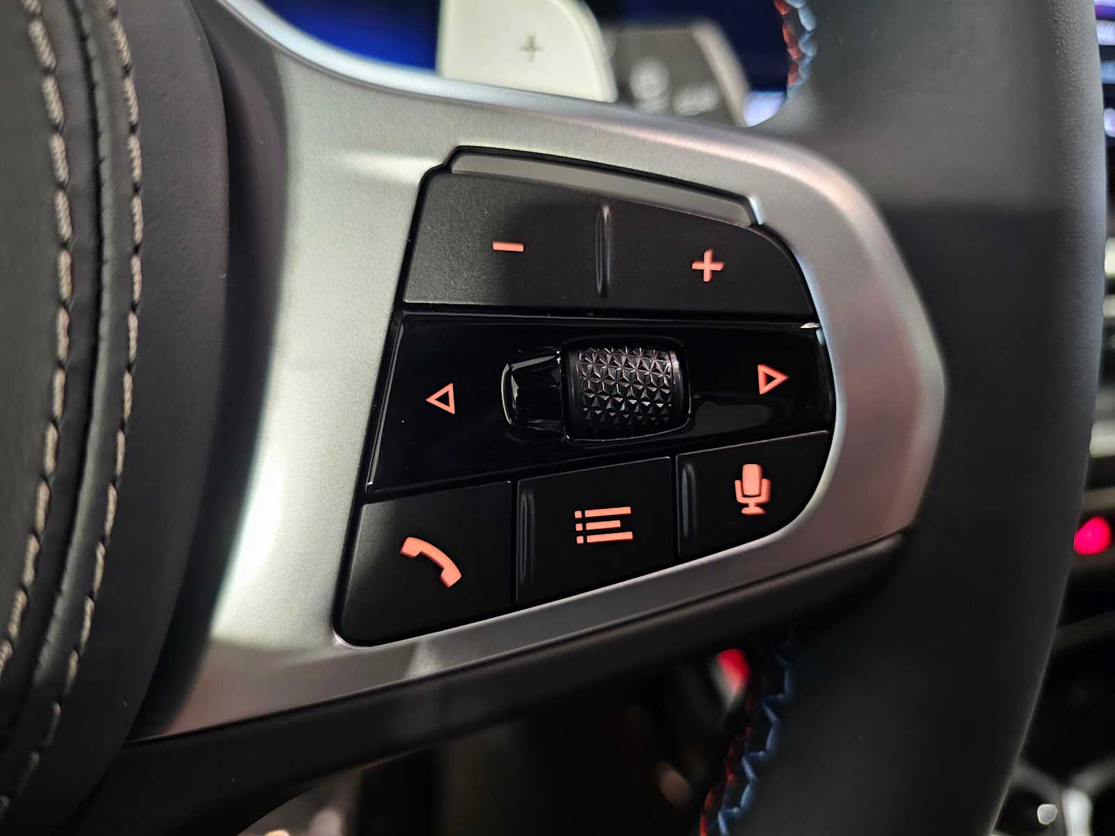 Thumbnail: 2026 BMW X7 - 19