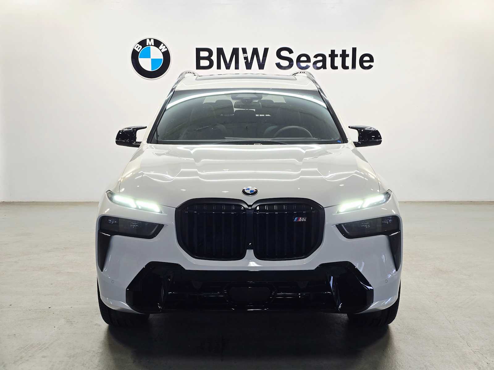 Thumbnail: 2026 BMW X7 - 6