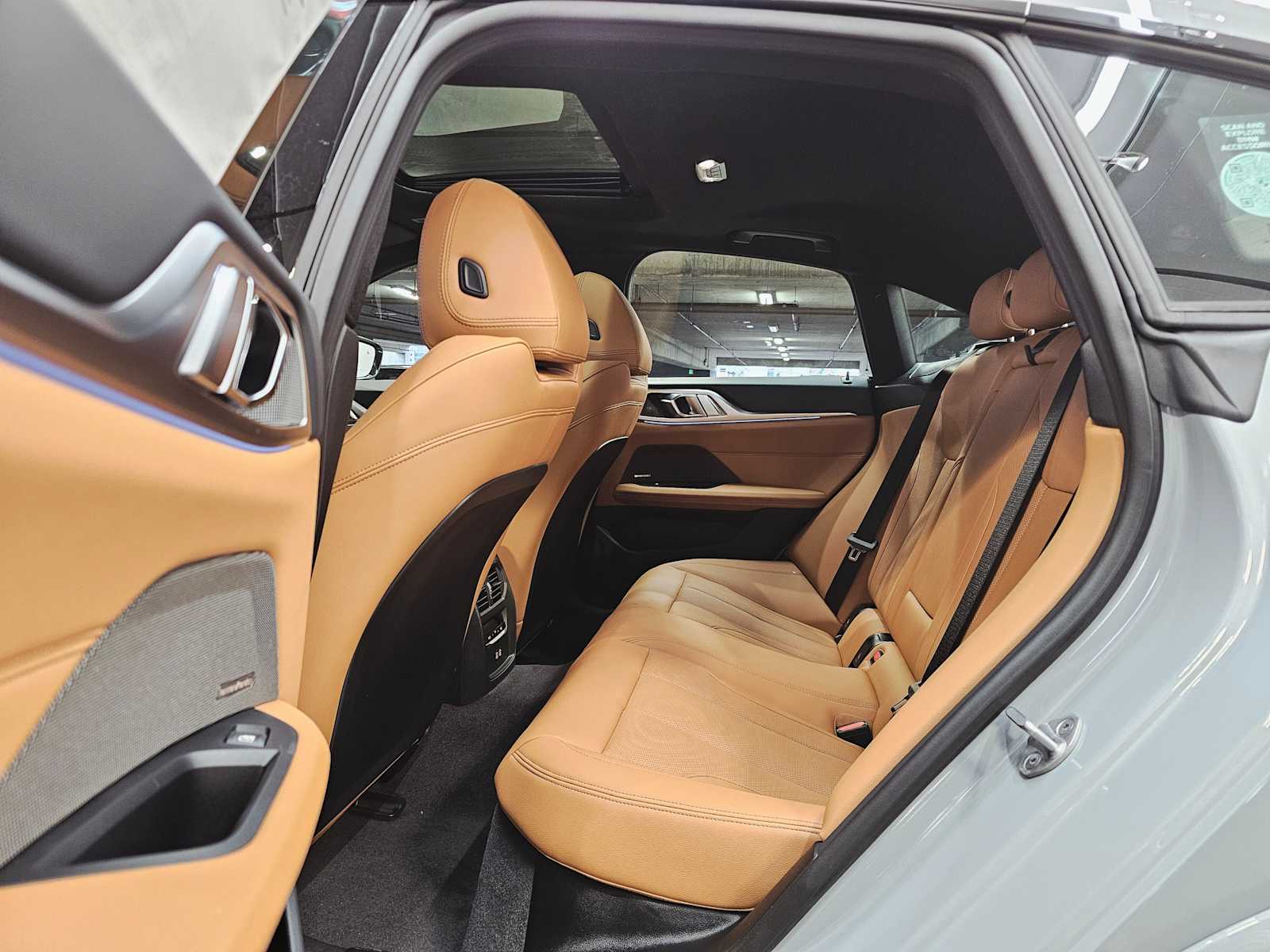 Thumbnail: 2025 BMW i4 - 25