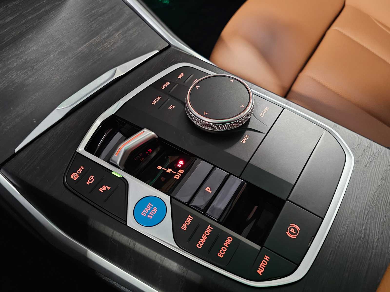 Thumbnail: 2023 BMW i4 - 19