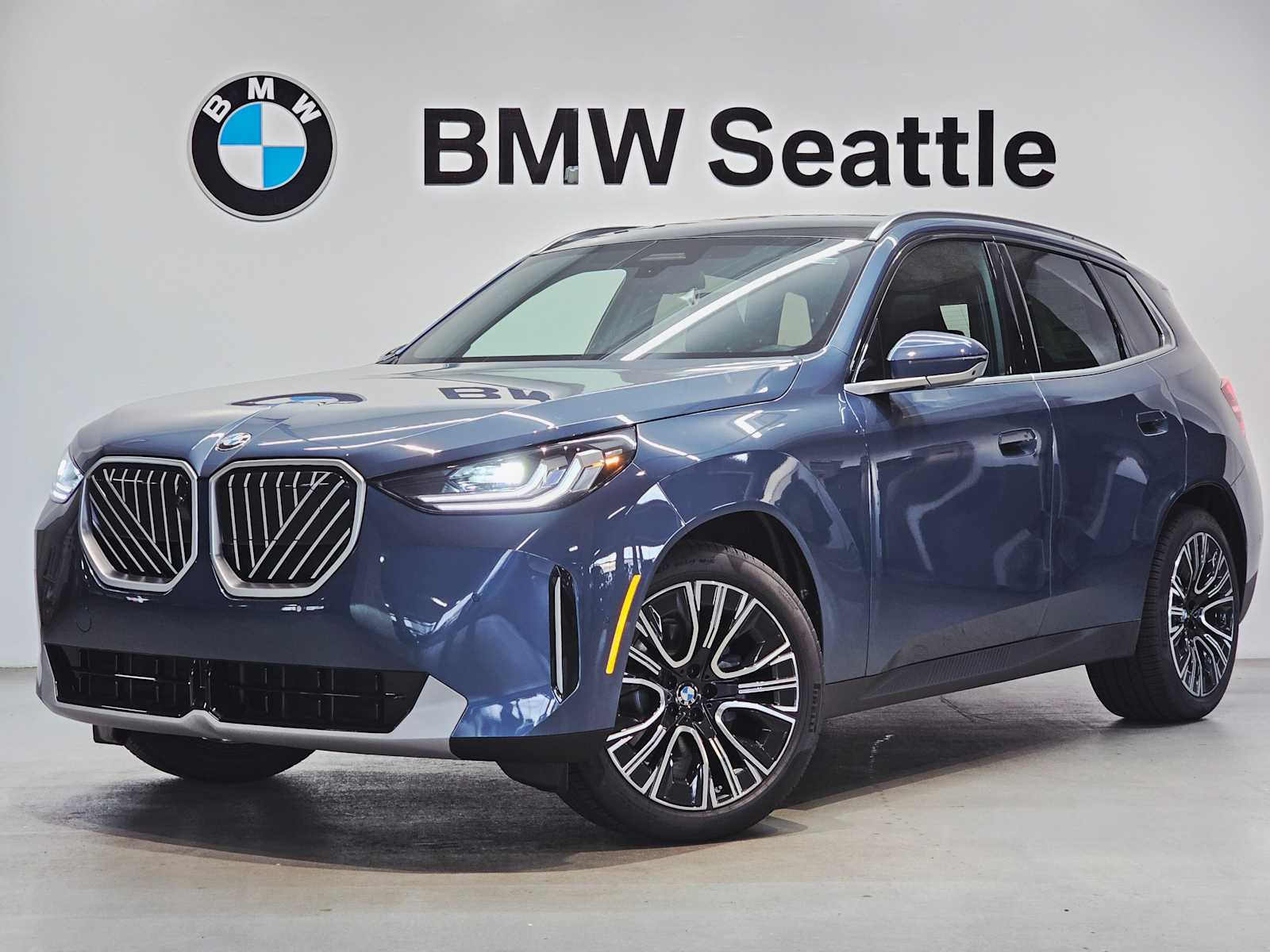 Thumbnail: 2026 BMW X3 - 1