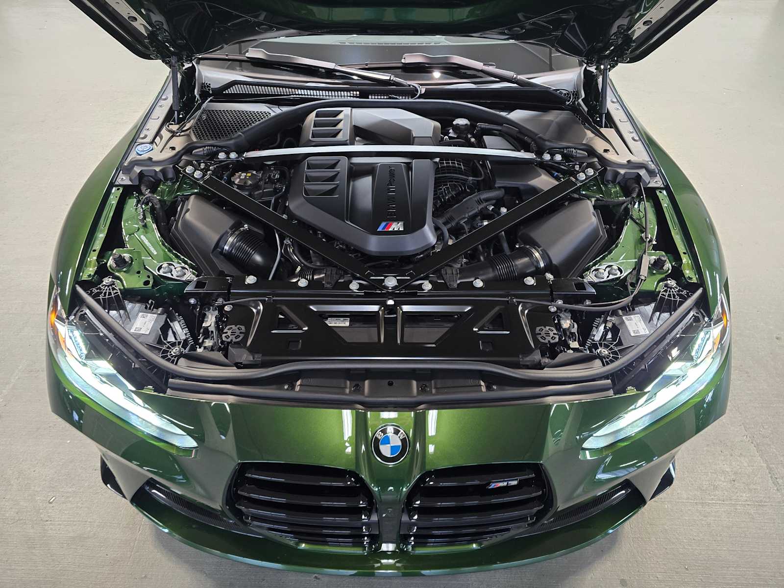 Thumbnail: 2026 BMW M3 - 9