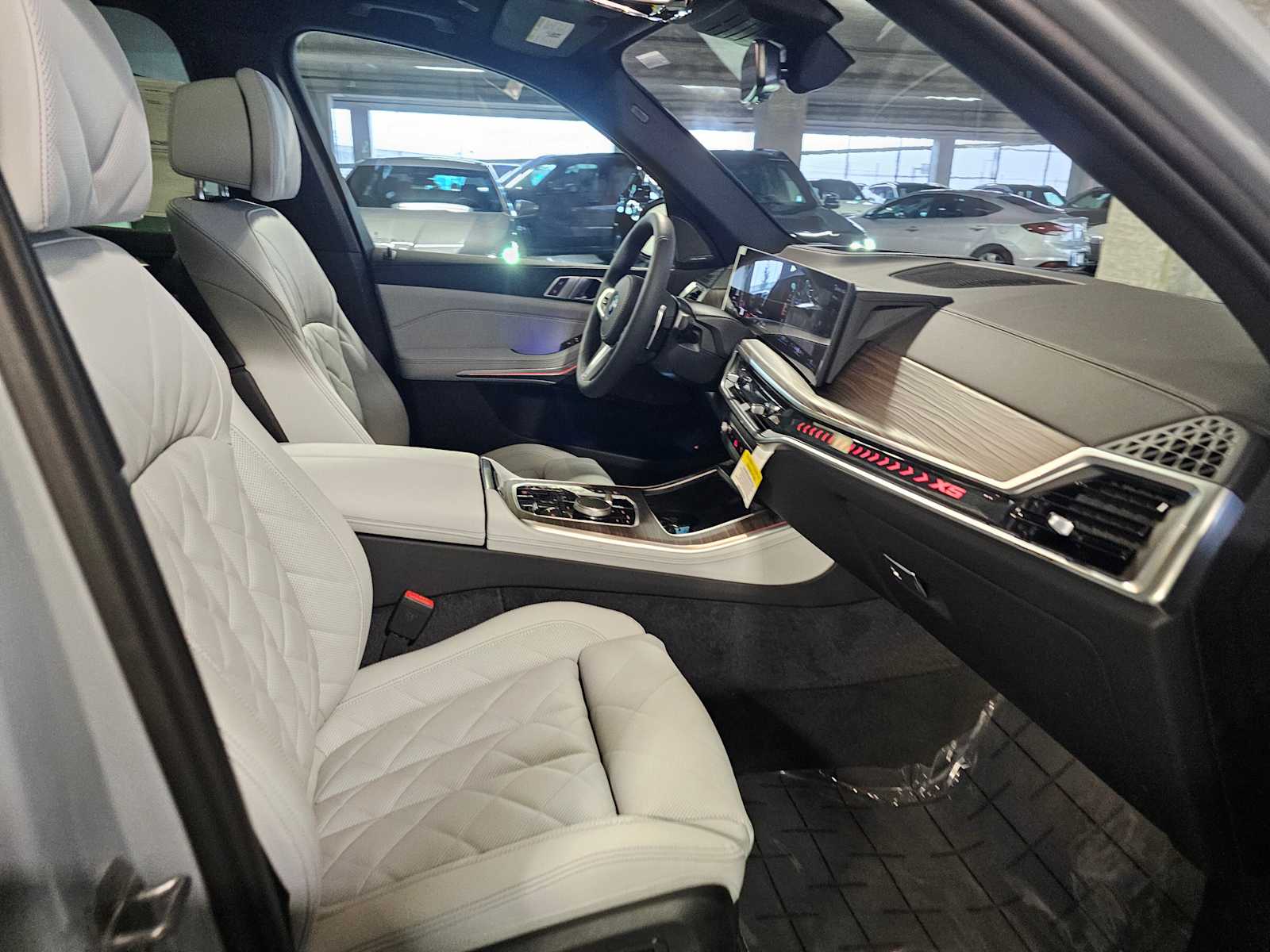 Thumbnail: 2026 BMW X5 - 42