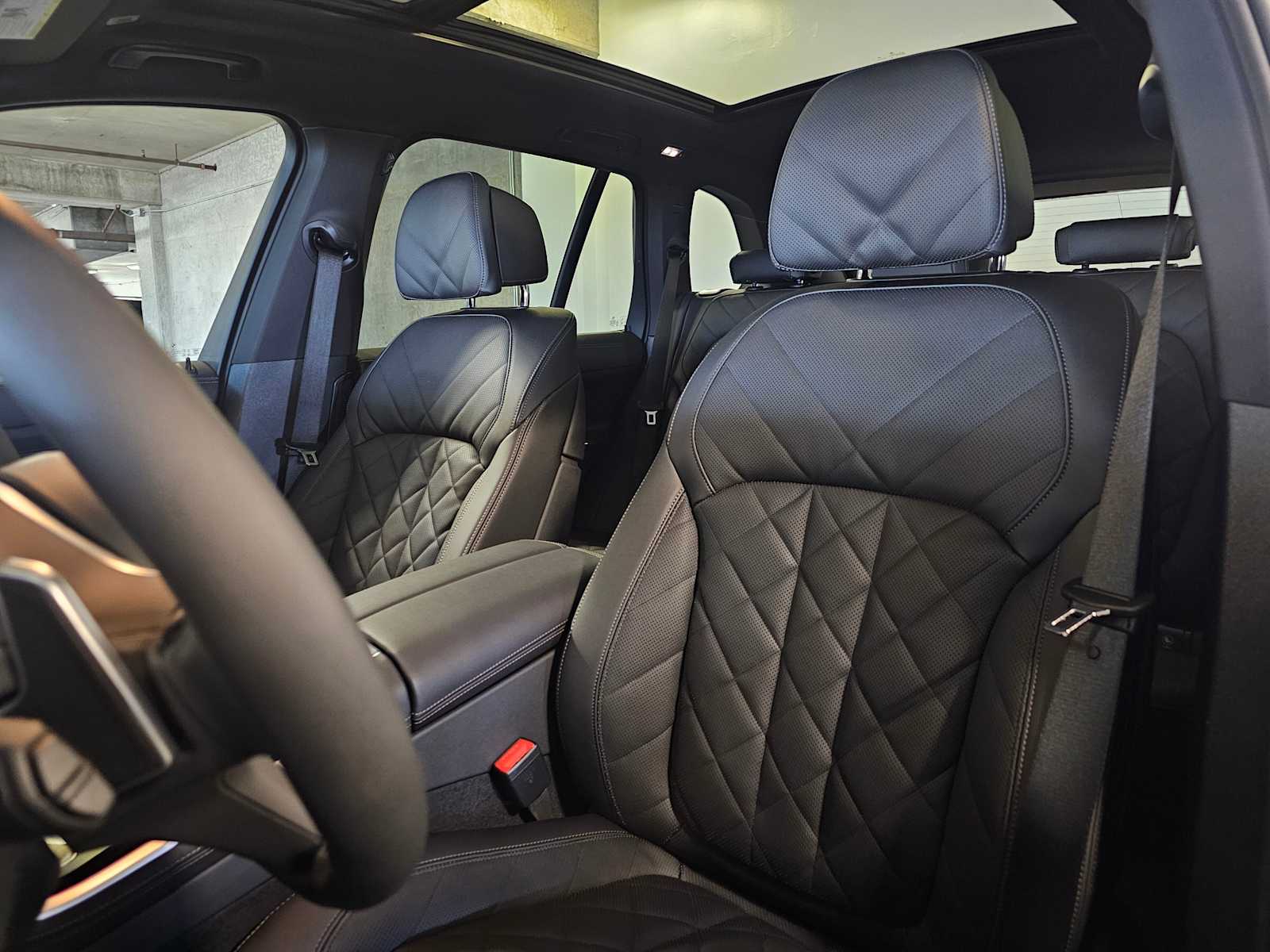 Thumbnail: 2026 BMW X5 - 35