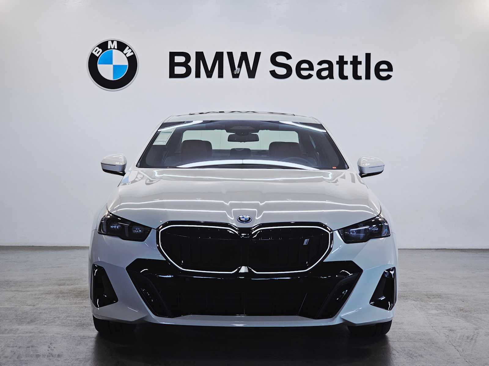 Thumbnail: 2026 BMW i5 - 6