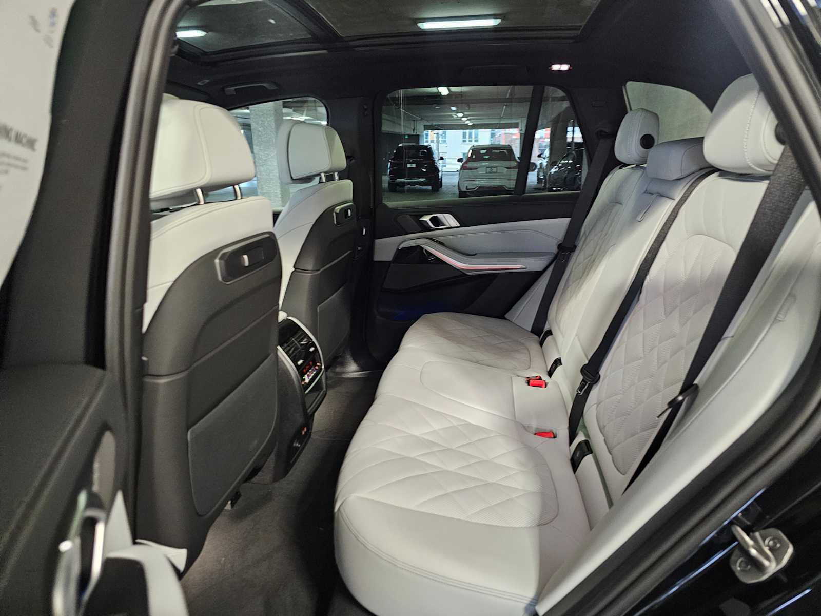 Thumbnail: 2026 BMW X5 - 31