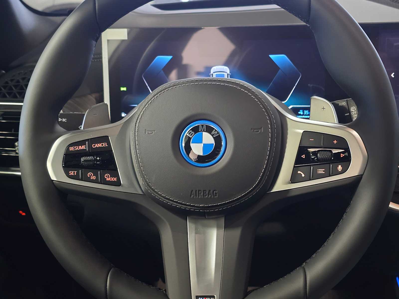 Thumbnail: 2026 BMW X5 - 11