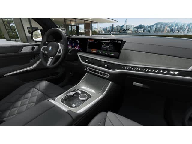 Thumbnail: 2026 BMW X7 - 14