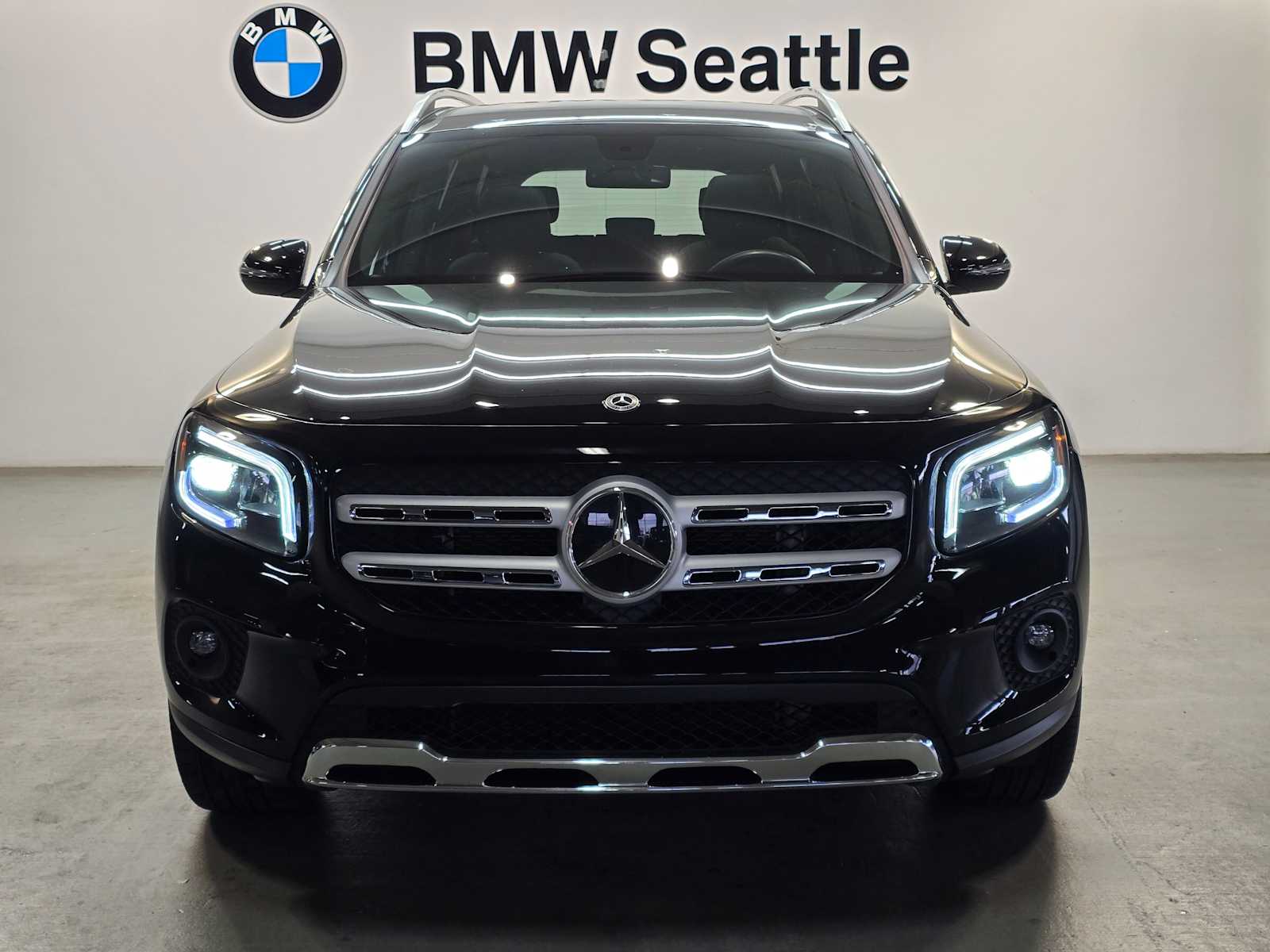 Thumbnail: 2023 Mercedes-Benz GLB - 42