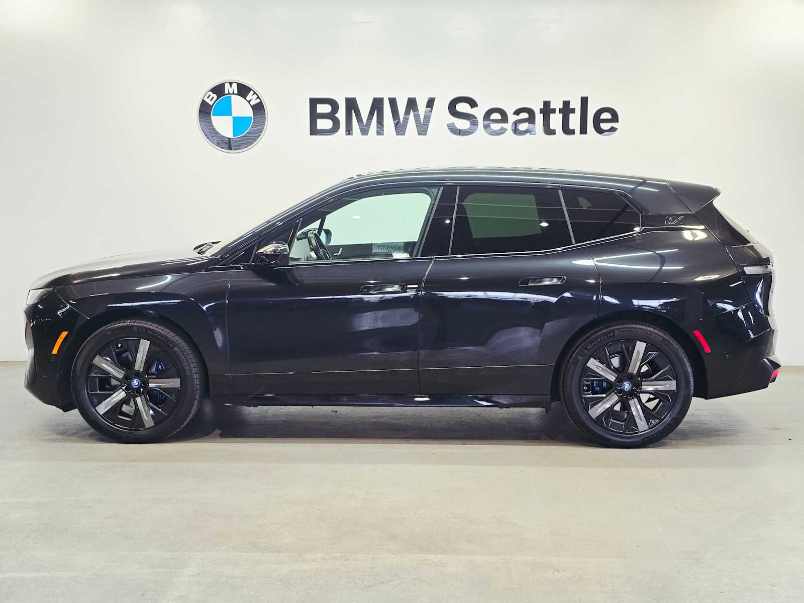 Thumbnail: 2024 BMW iX - 2