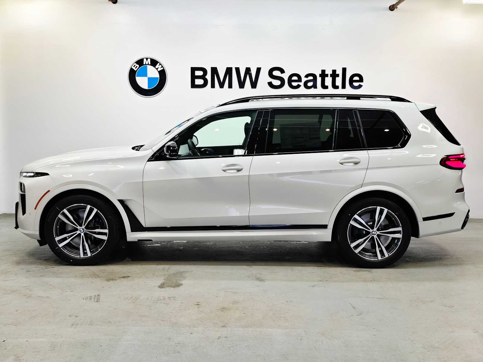 Thumbnail: 2026 BMW X7 - 3