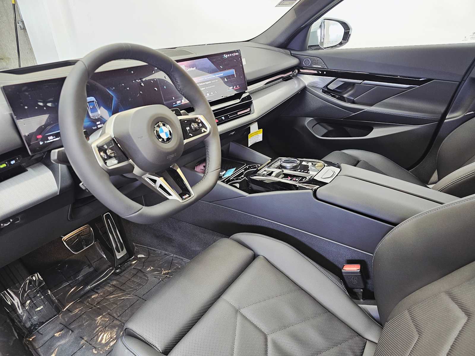 Thumbnail: 2026 BMW 5 Series - 2