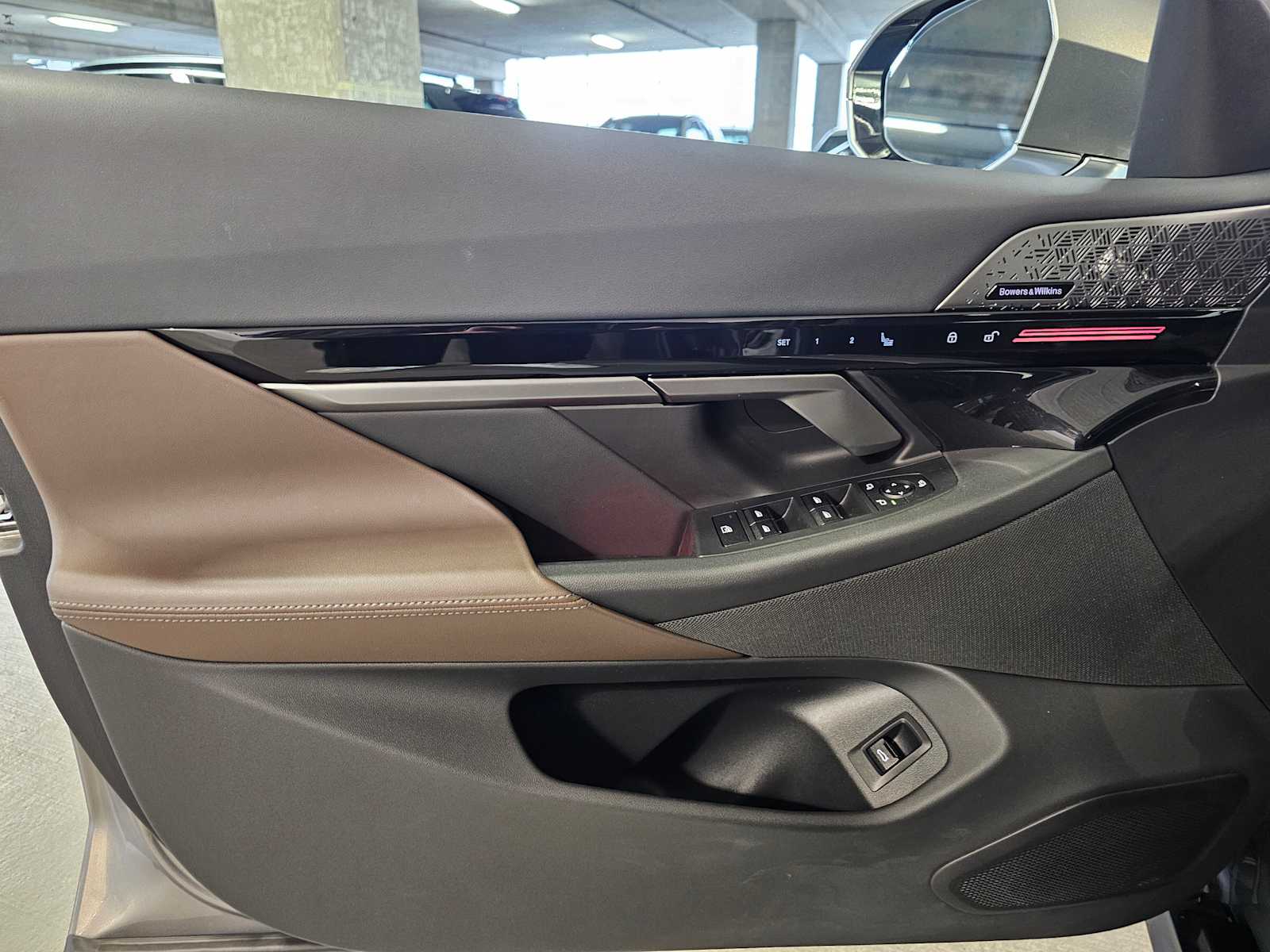 Thumbnail: 2024 BMW 5 Series - 29