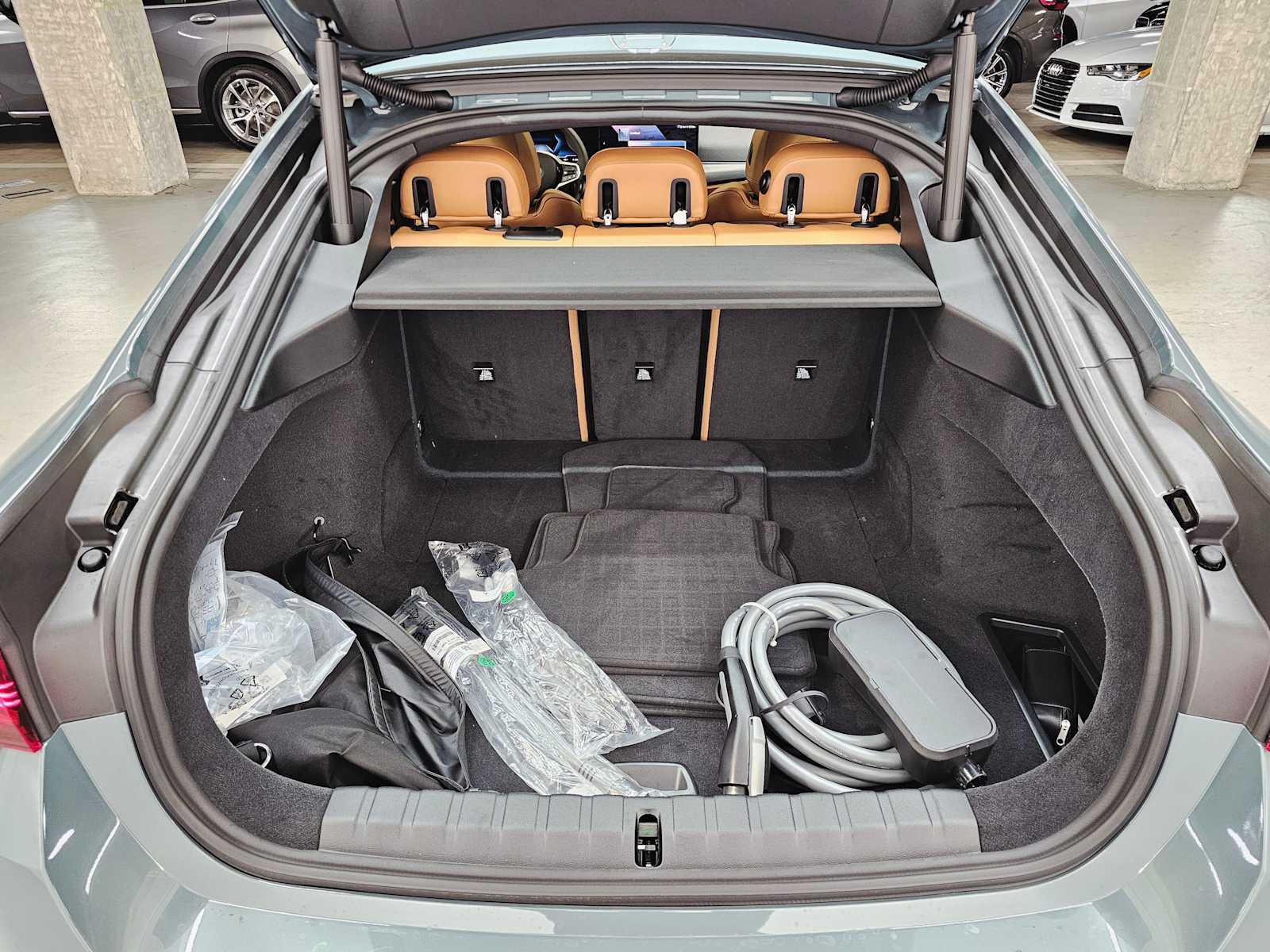 Thumbnail: 2025 BMW i4 - 28