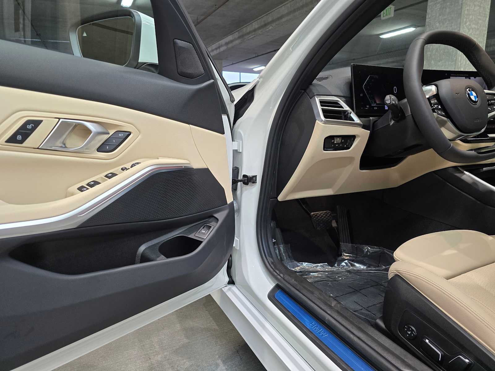 Thumbnail: 2026 BMW 3 Series - 24