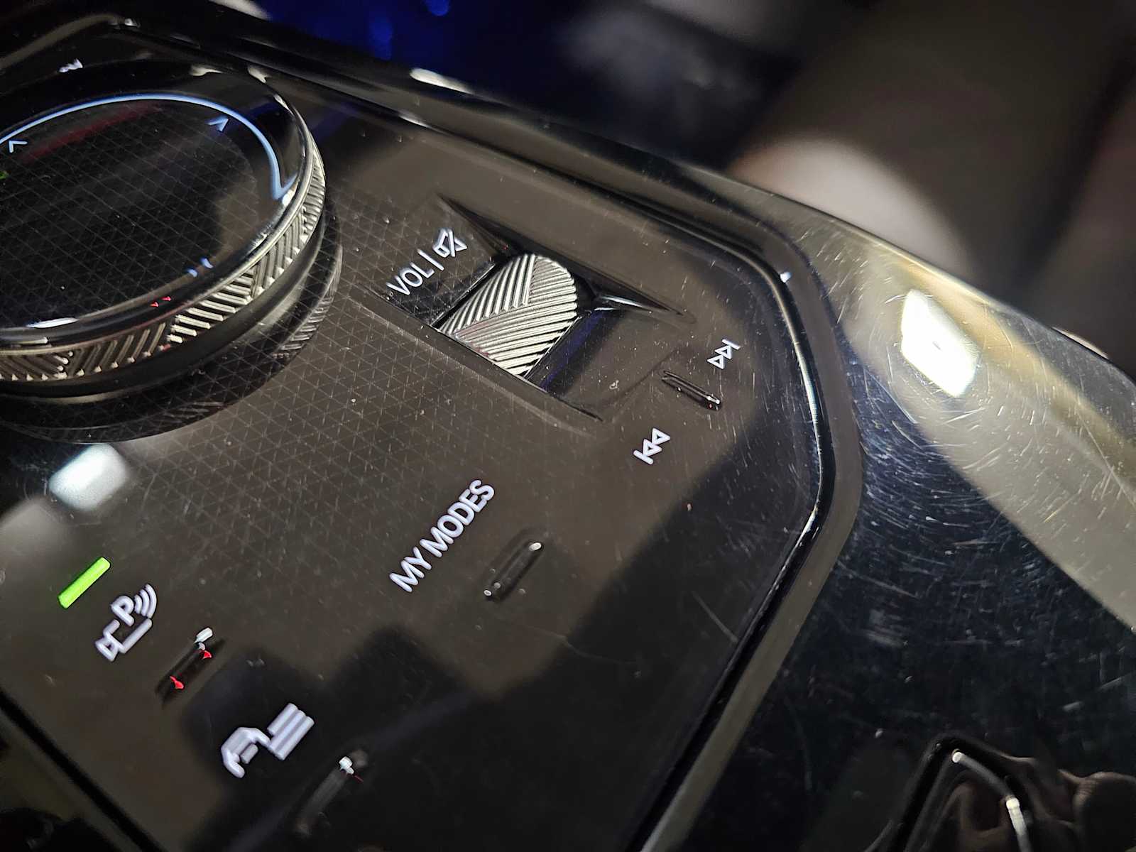 Thumbnail: 2024 BMW 5 Series - 25