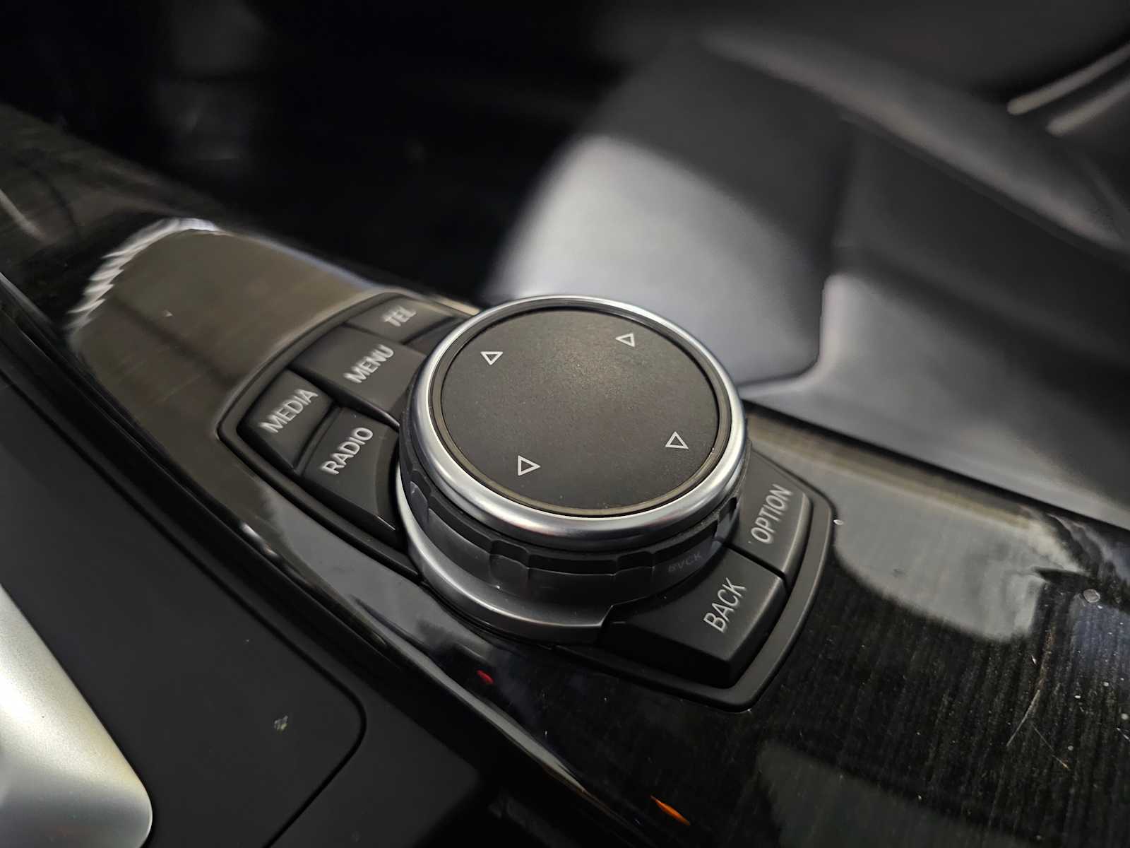 Thumbnail: 2015 BMW 3 Series - 25