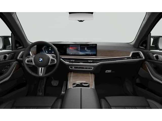 Thumbnail: 2027 BMW X7 - 7