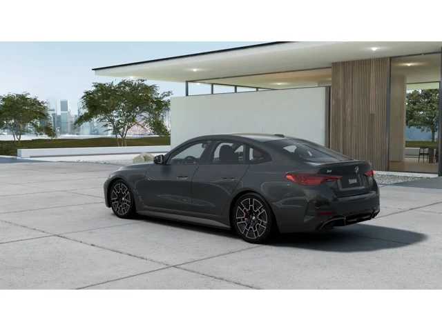 Thumbnail: 2026 BMW i4 - 2