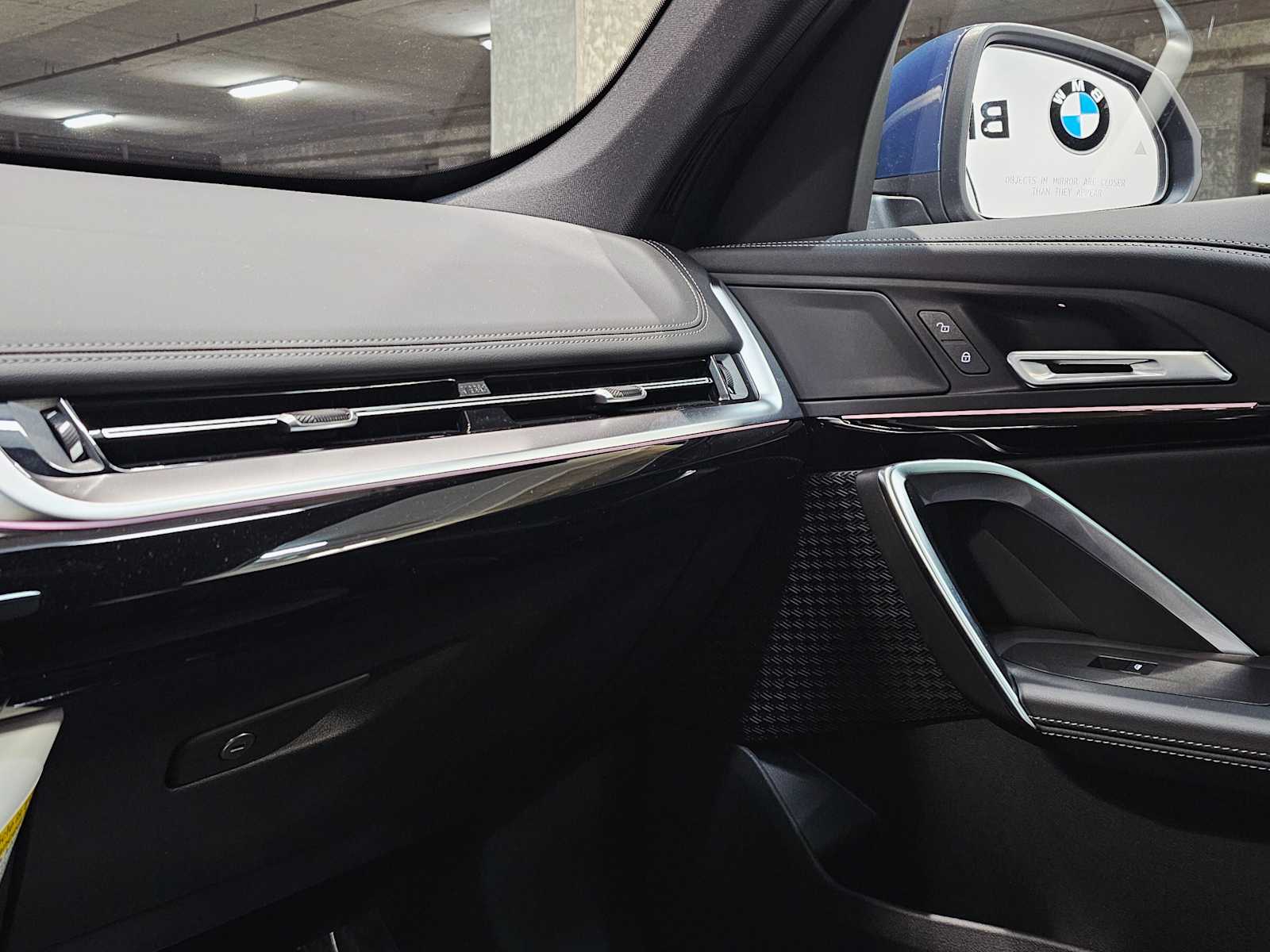 Thumbnail: 2026 BMW X1 - 20