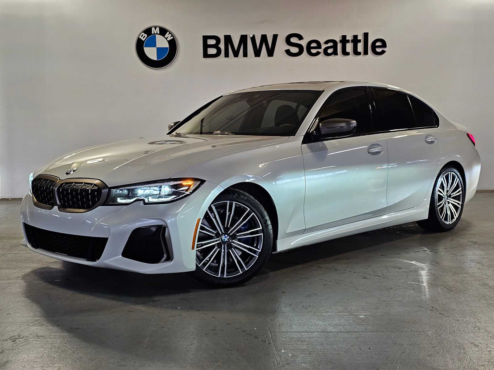 Thumbnail: 2021 BMW 3 Series - 1