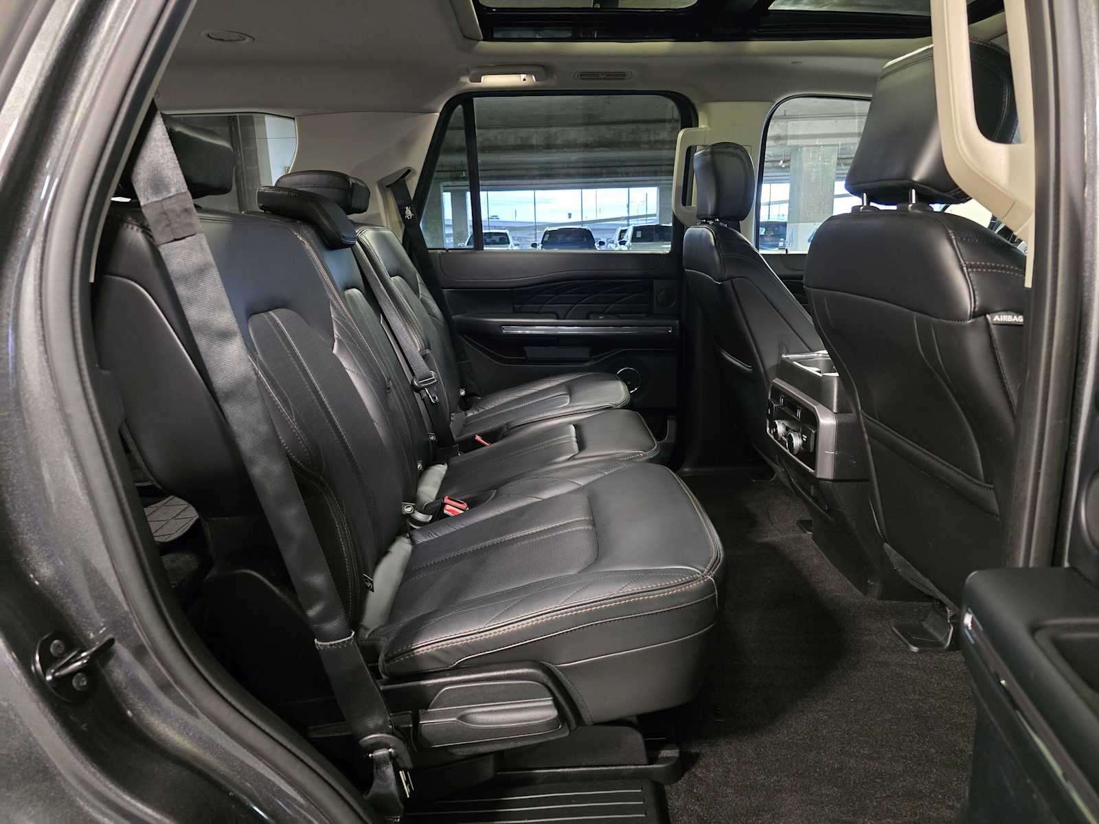 Thumbnail: 2020 Ford Expedition - 32