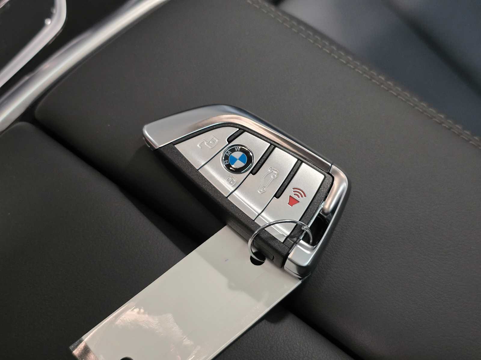 Thumbnail: 2026 BMW 8 Series - 33