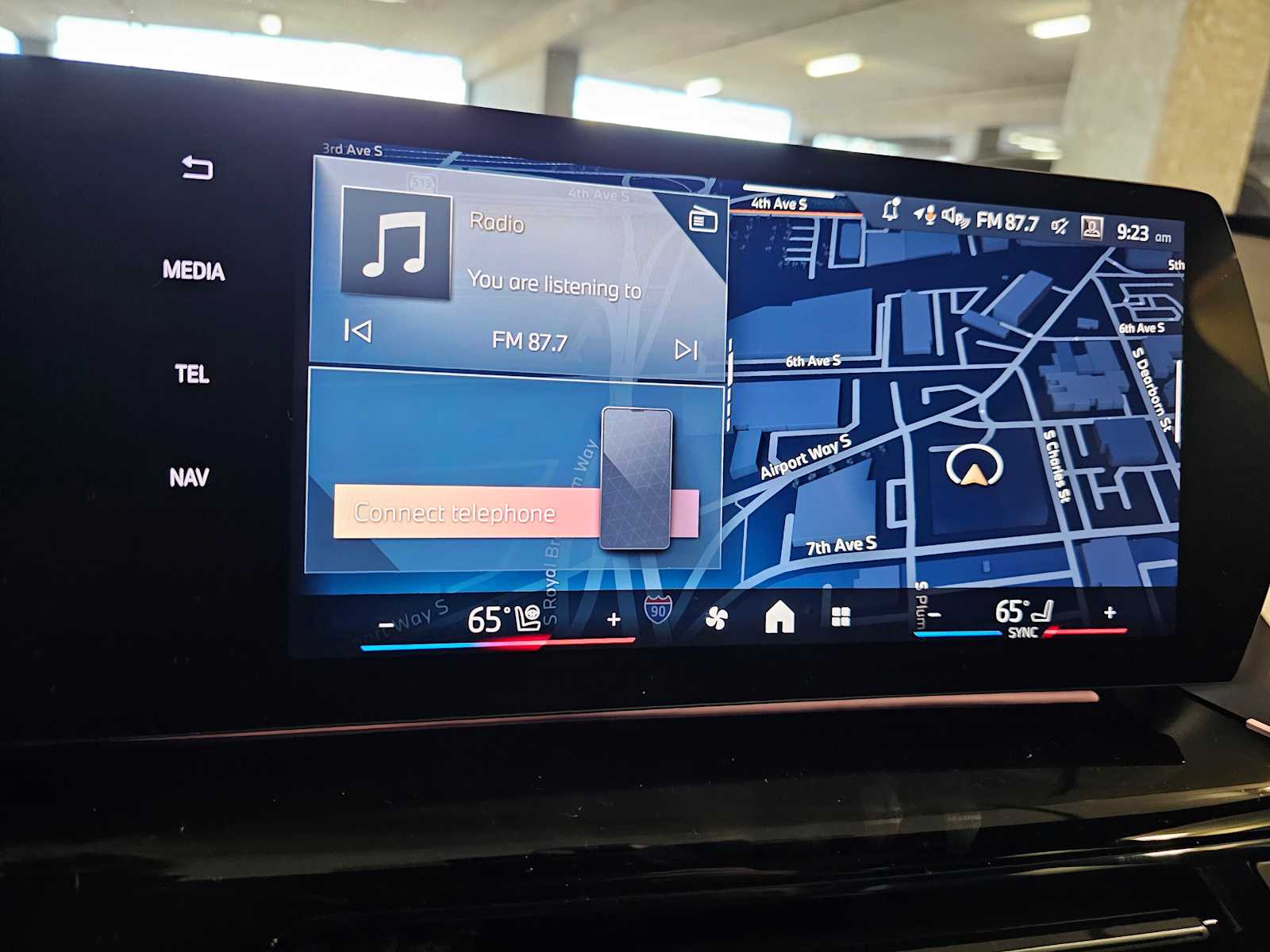 Thumbnail: 2026 BMW X1 - 14