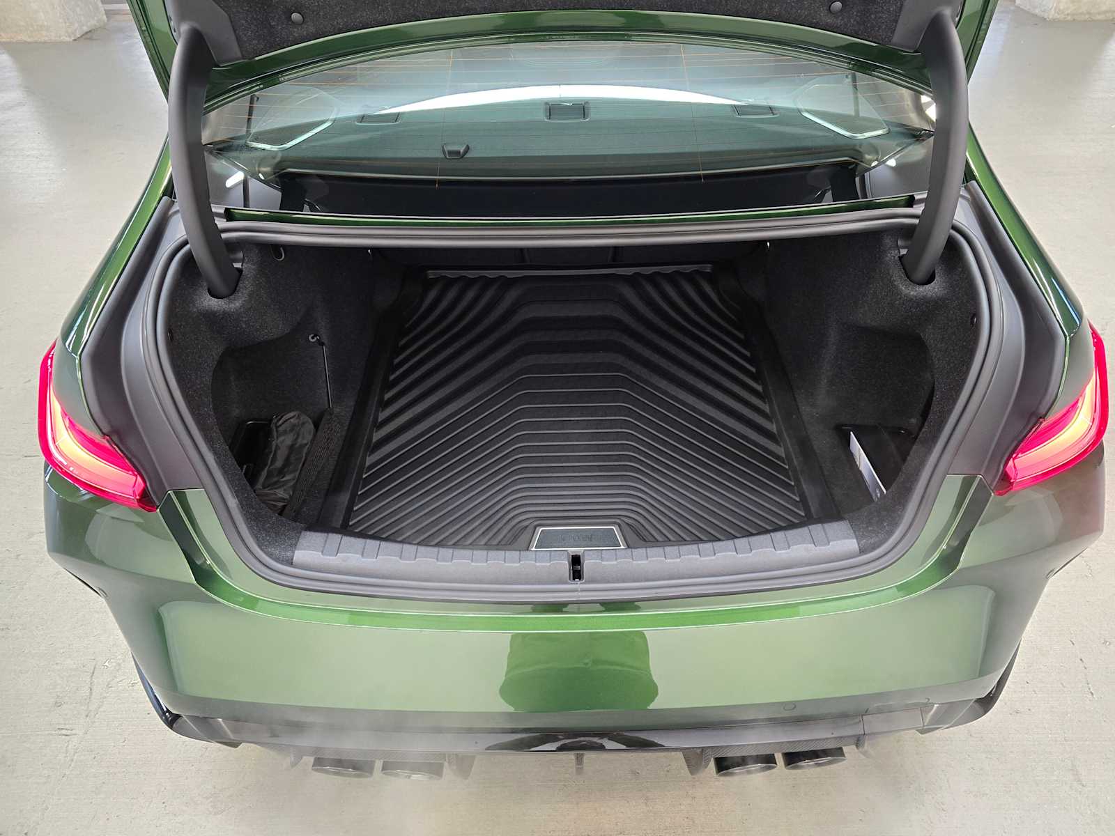 Thumbnail: 2026 BMW M3 - 32