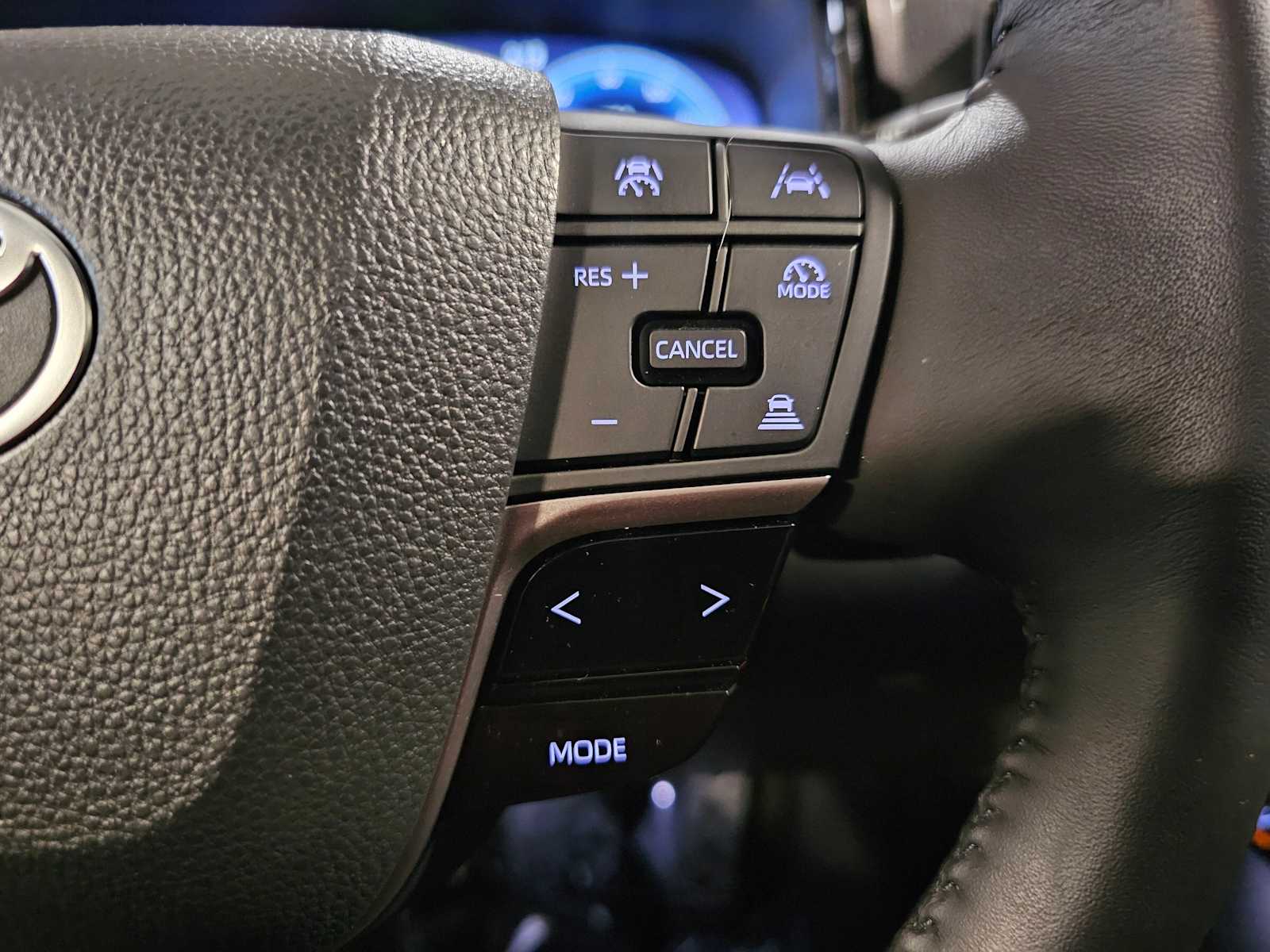 Thumbnail: 2025 Toyota Camry - 19