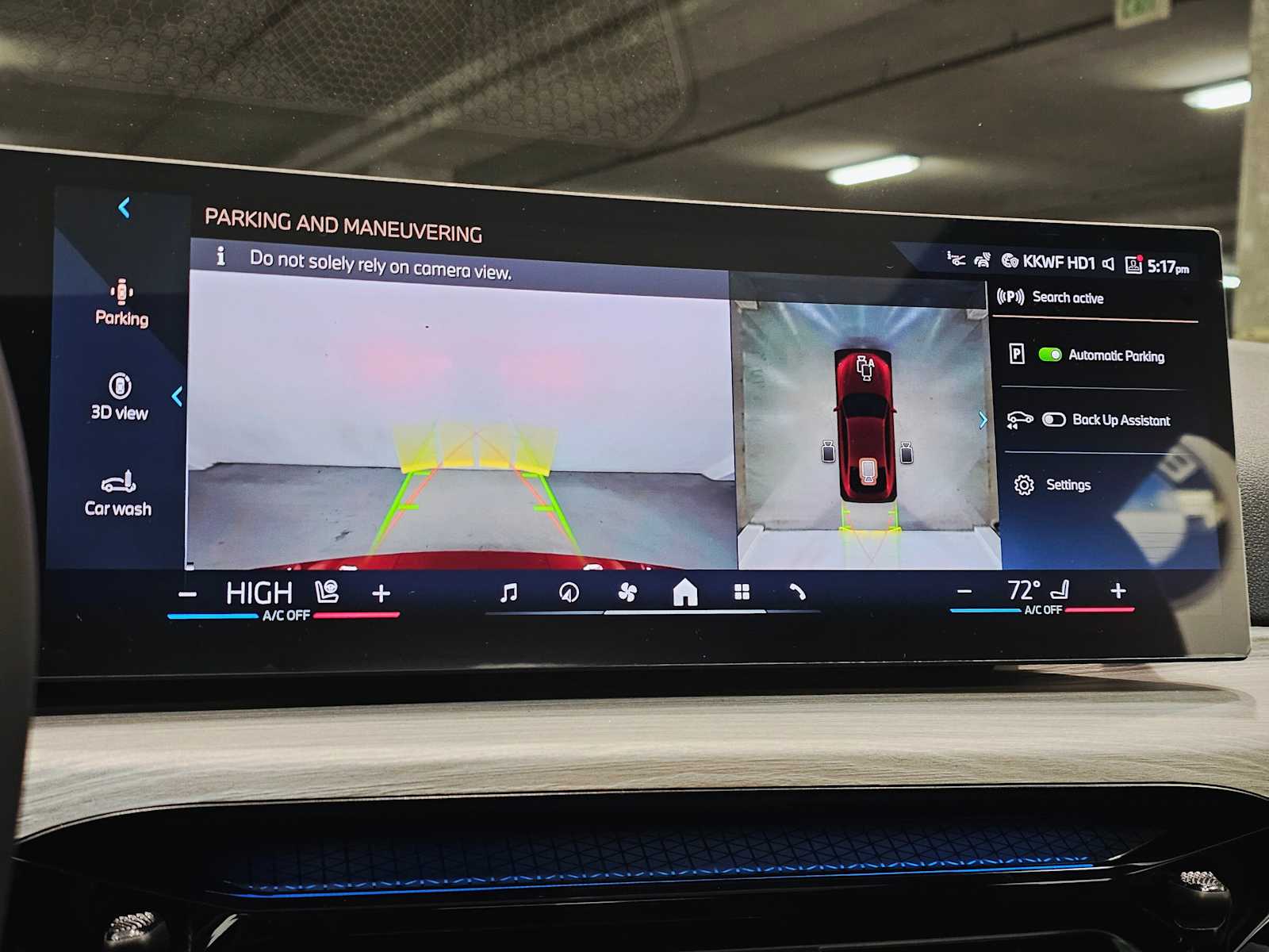 Thumbnail: 2025 BMW i4 - 15