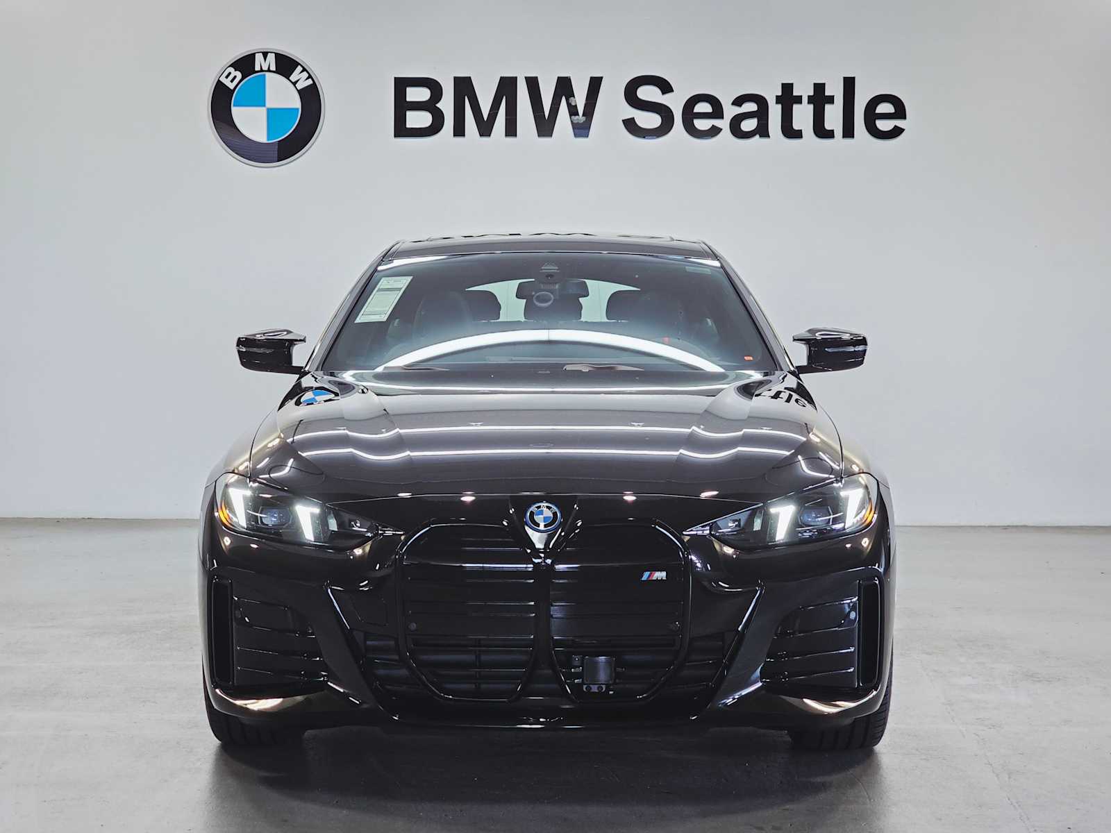 Thumbnail: 2025 BMW i4 - 6