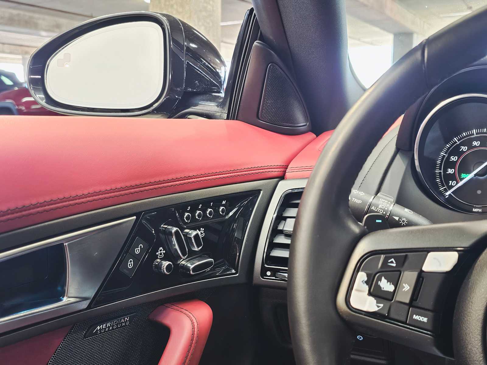 Thumbnail: 2016 Jaguar F-Type - 22