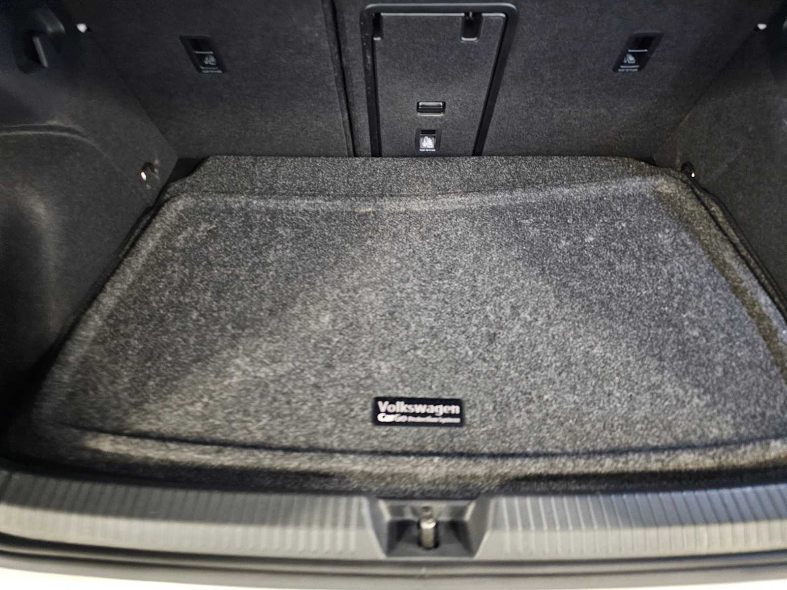 Thumbnail: 2024 Volkswagen Golf - 39