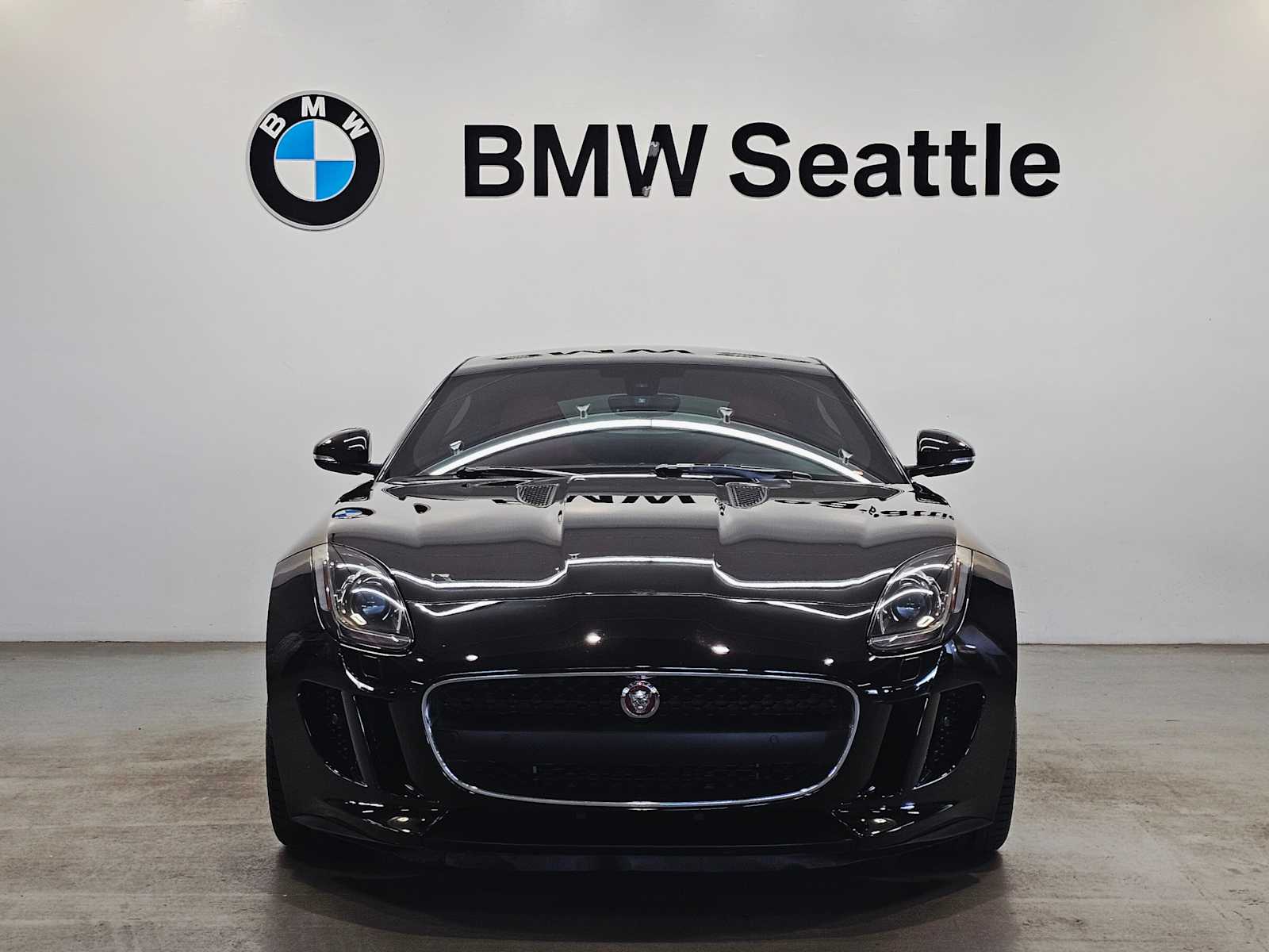 Thumbnail: 2016 Jaguar F-Type - 6