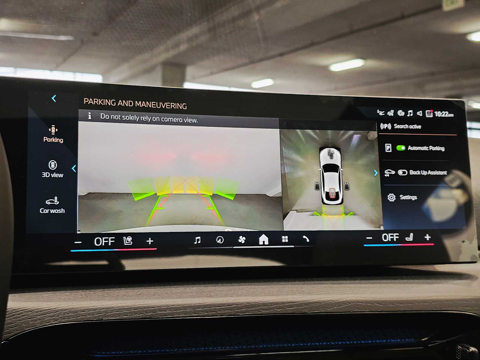 Thumbnail: 2025 BMW i4 - 15