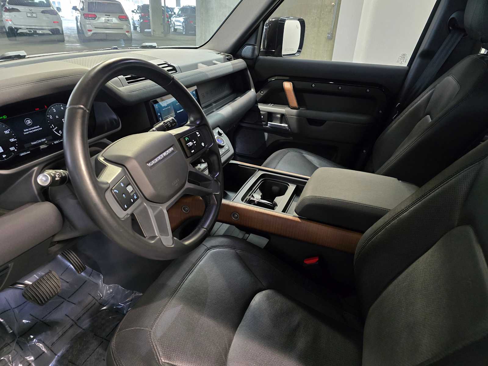 Thumbnail: 2023 Land Rover Defender - 2