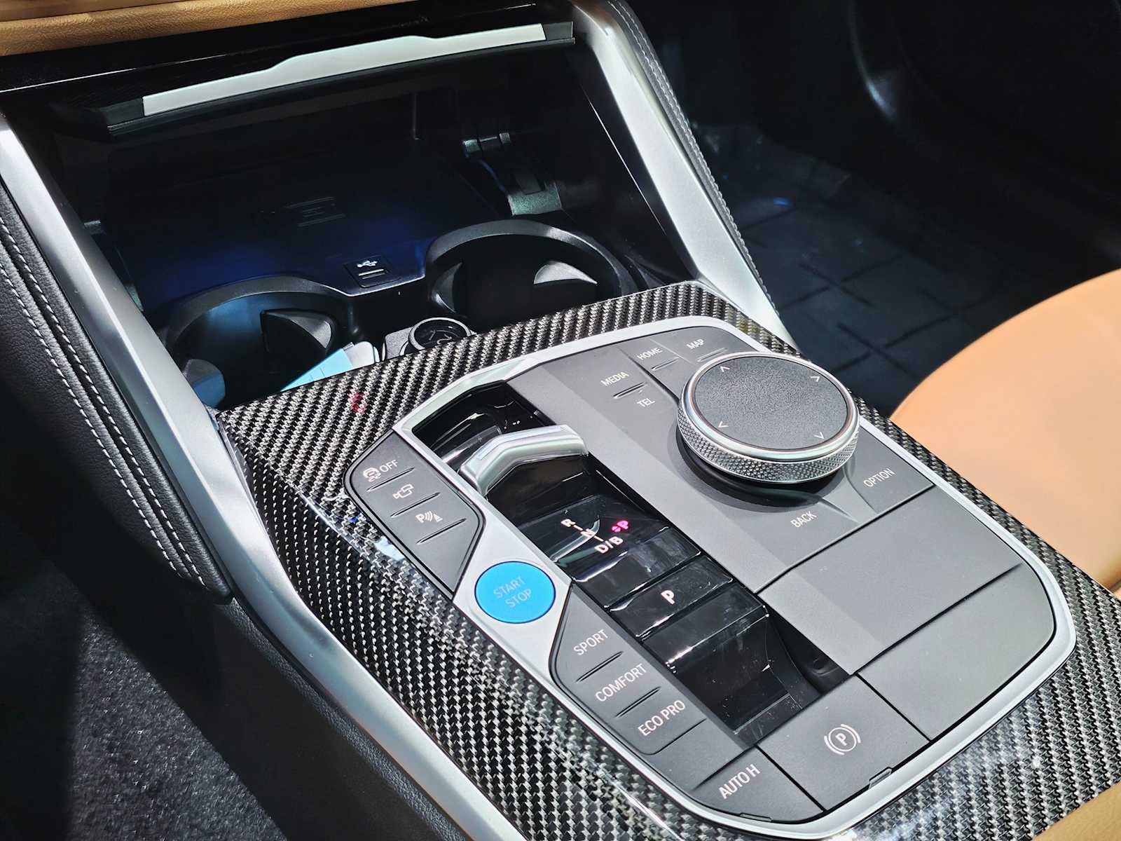 Thumbnail: 2025 BMW i4 - 17