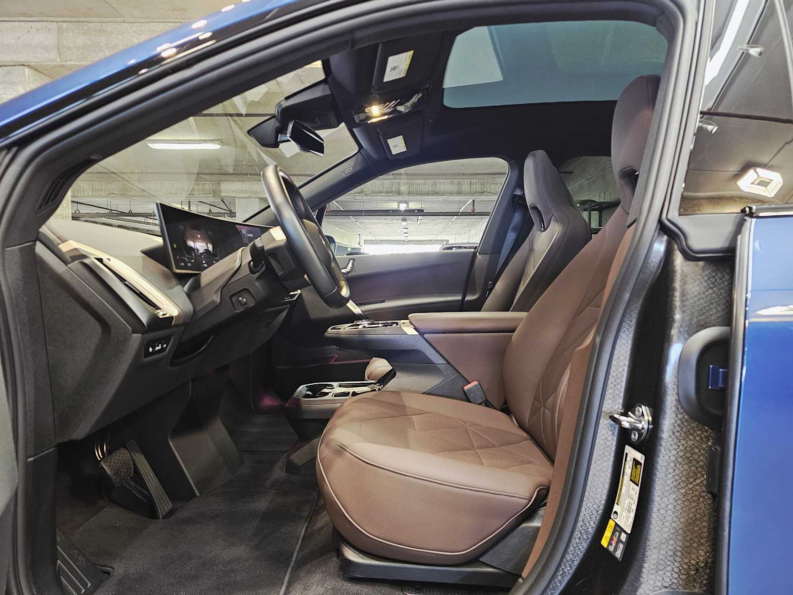 Thumbnail: 2025 BMW iX - 23