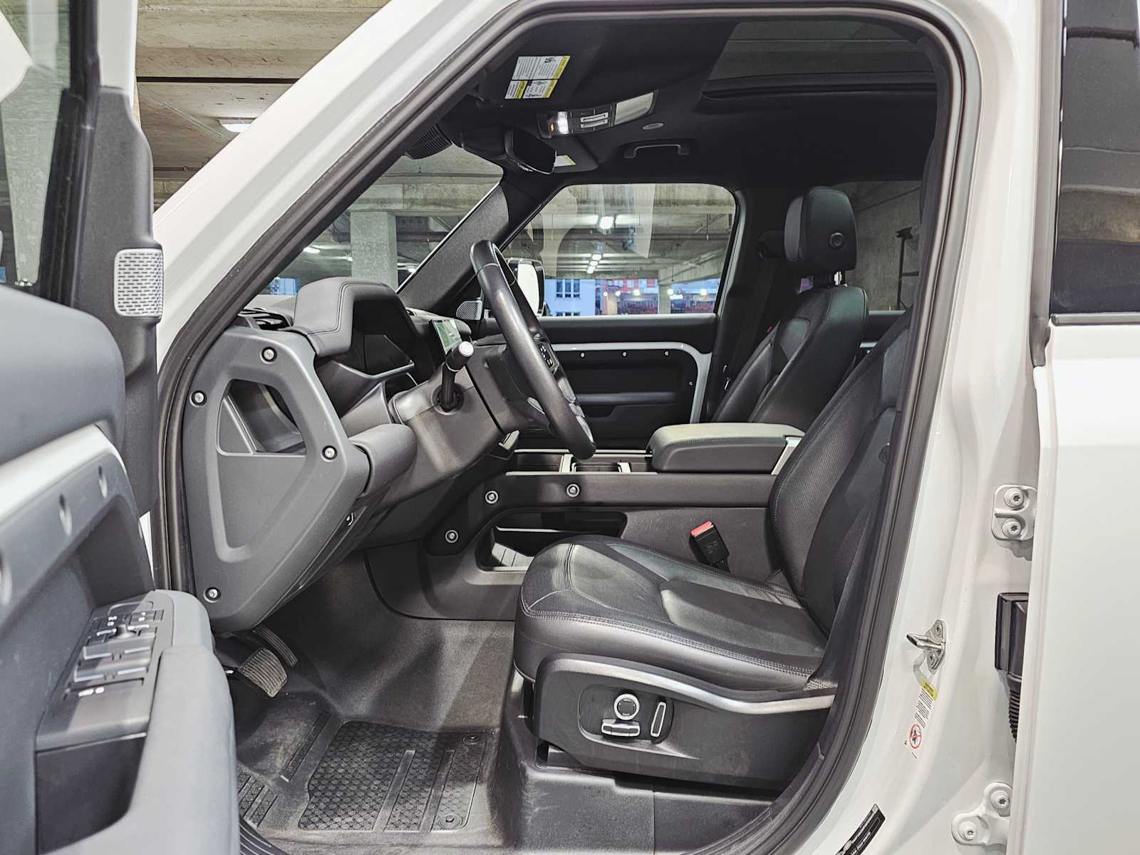 Thumbnail: 2024 Land Rover Defender - 23